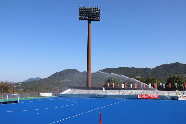 赤い火花のごとく。広島から日本の頂点へ